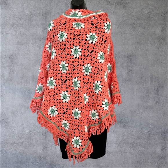 HANDMADE granny square shall NWOT - Picture 2 of 8